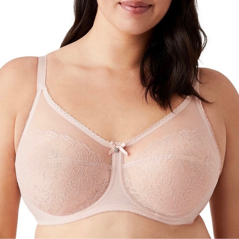 Wacoal Pale Pink Lace Underwire Bra